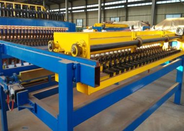 China Einfach lassen Sie die Verstärkung des Maschen-Schweißgeräts 4.5T für die Stahlrebar-Kapazität 900KVA laufen fournisseur