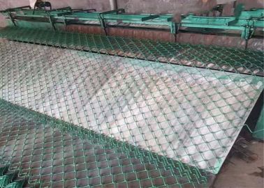 China Volle automatische Kettenglied-Zaun-Maschine PVCs überzogene lärmarmes 5,5 Kilowatt-langlebiges Gut fournisseur