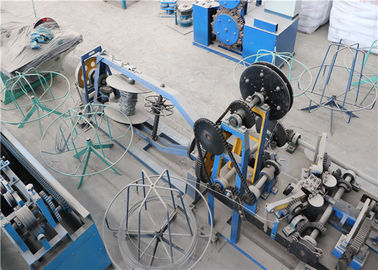 China Vollautomatische Stacheldraht-Maschine, doppelter Torsion Barb-Draht, der Ausrüstung einzäunt fournisseur